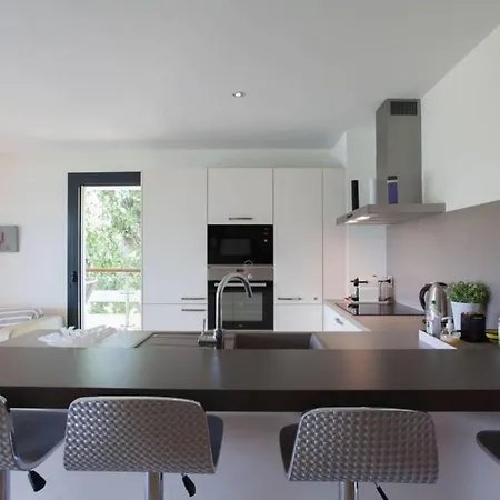 Apartment Outstanding Sea View Luxury Residential With Swimming Pool *